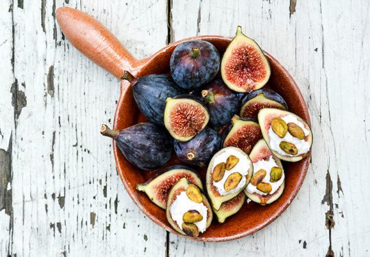 Fresh Figs with Lemon-Vanilla Ricotta and Toasted Pistachios – Floating ...