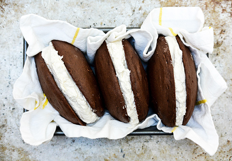 Classic Whoopie Pie Recipe with Filling - Pretty. Simple. Sweet.