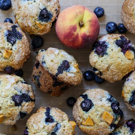 Peach-Blueberry Sour Cream Muffins | www.floatingkitchen.net