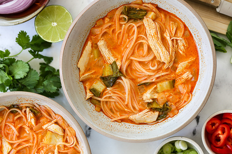 Thai Red Curry Coconut Soup with Leftover Turkey {or Chicken} | www.floatingkitchen.net