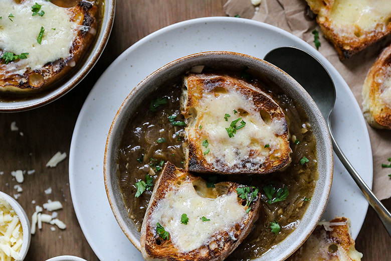 Three-Onion French Onion Soup | www.floatingkitchen.net